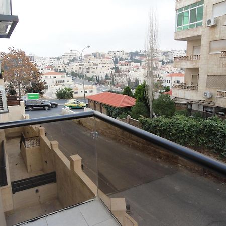Dair Ghbar Apartment Amman Oda fotoğraf