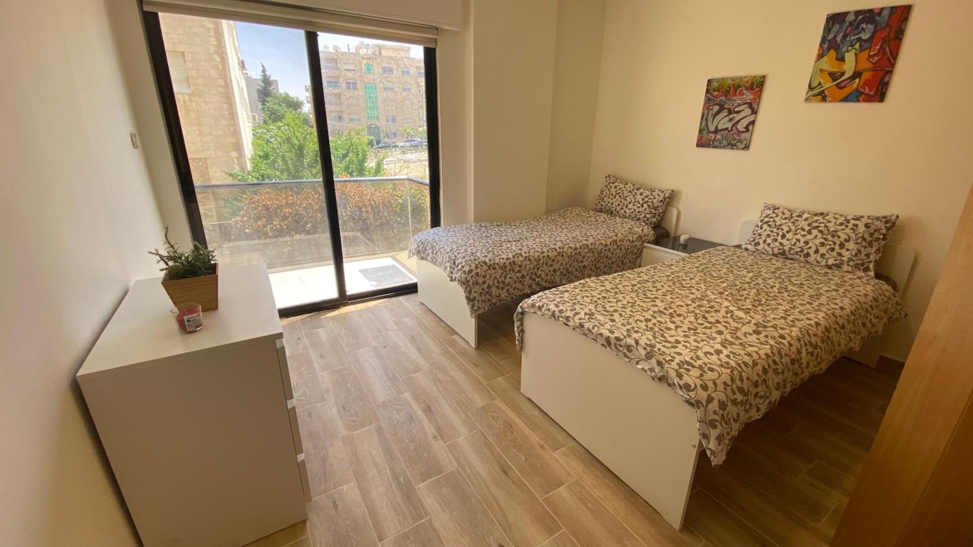 Dair Ghbar Apartment Amman Oda fotoğraf